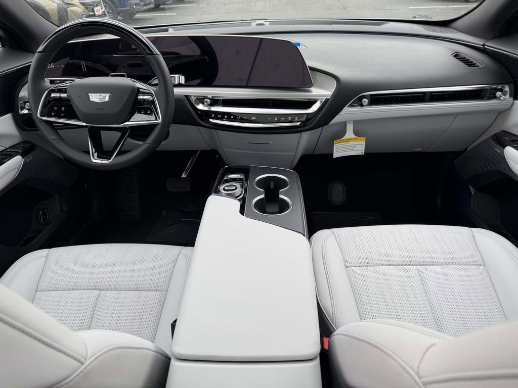 New 2026 Cadillac Lyriq Premium Sport w/ LPO, Floor Liner Package AWD/4WD image 18