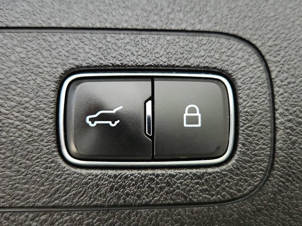 Used 2021 Lincoln Aviator Reserve w/ Elements Package Plus AWD/4WD image 39