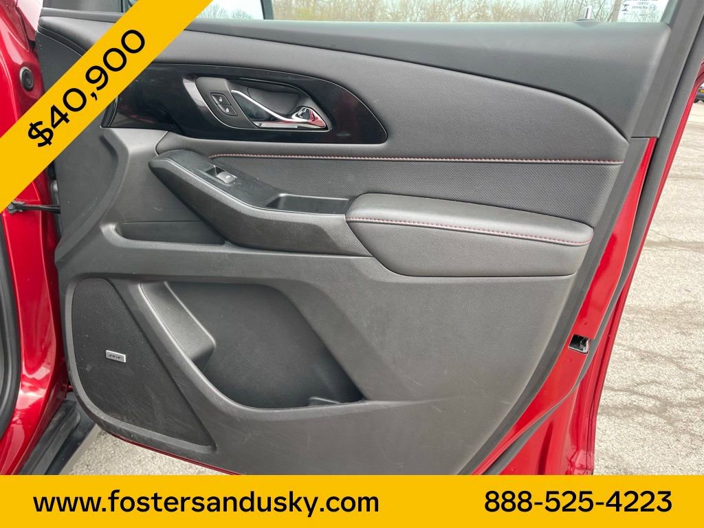 Used 2023 Chevrolet Traverse RS image 24