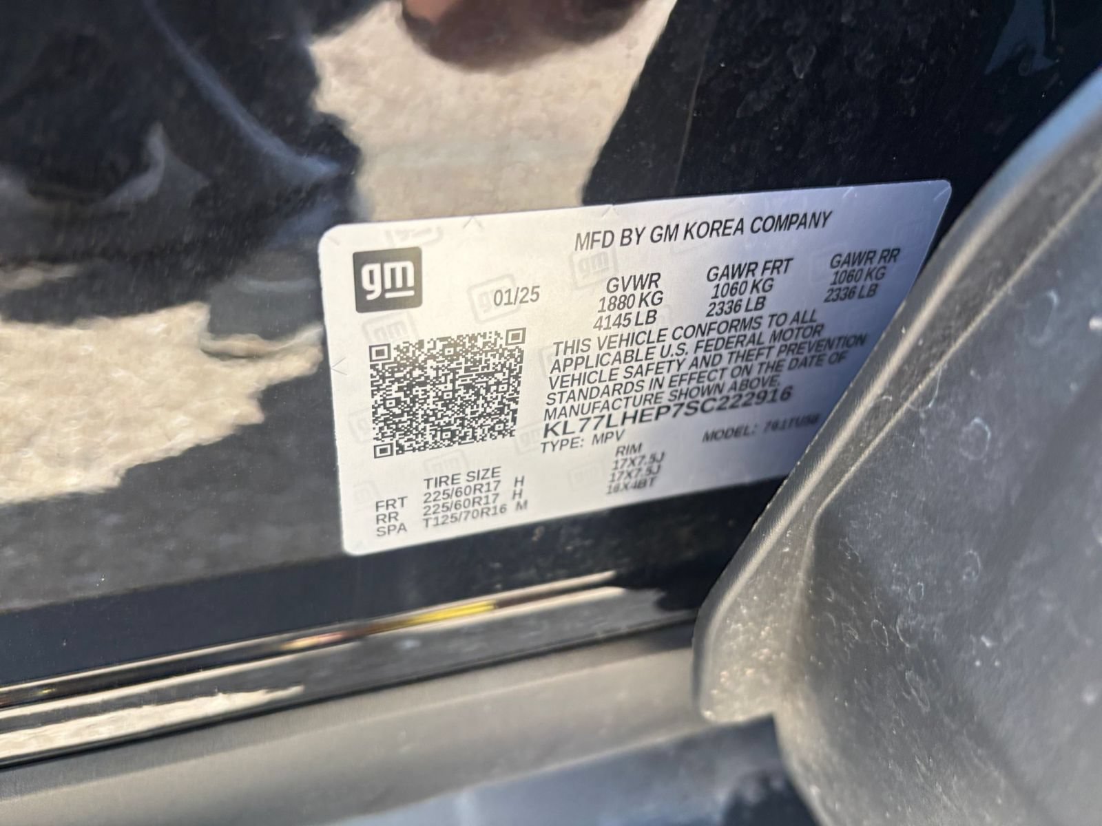 Used 2025 Chevrolet Trax LT FWD image 28