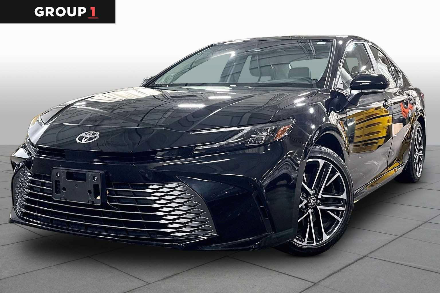 Used 2025 Toyota Camry XLE w/ Premium Package