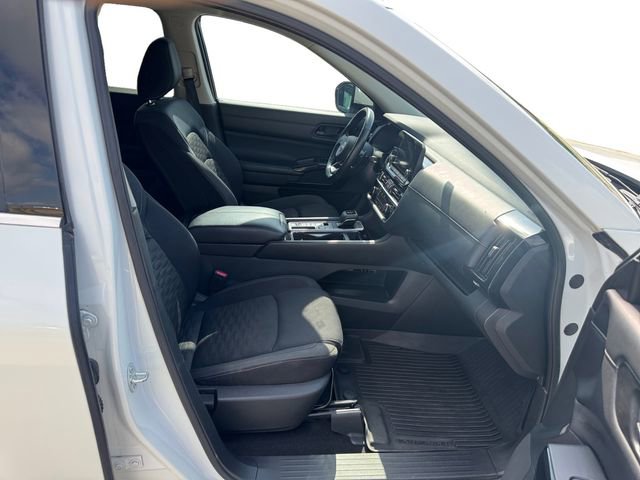 Used 2023 Nissan Pathfinder SV FWD image 19