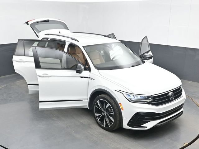 Used 2022 Volkswagen Tiguan SE R-Line FWD image 48