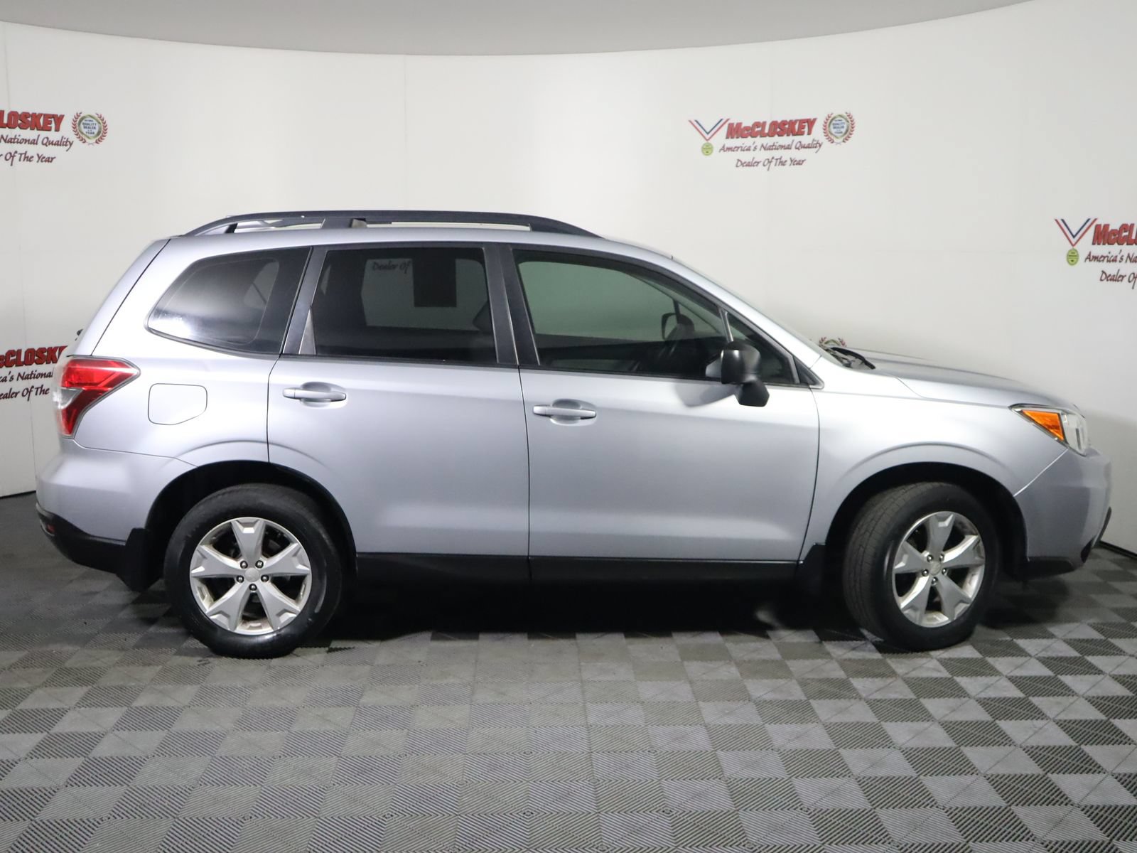 Used 2016 Subaru Forester 2.5i w/ Alloy Wheel Package AWD/4WD image 3