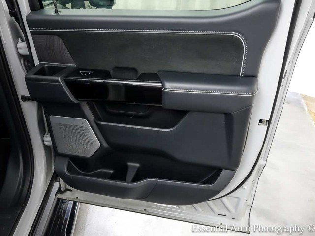 Used 2023 Ford F150 Lightning Platinum AWD/4WD image 30