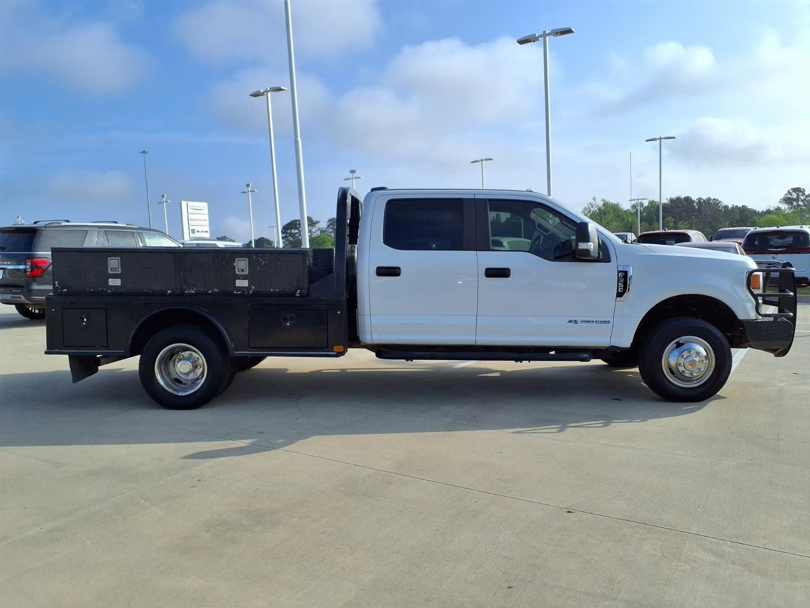 Used 2020 Ford F350 XL w/ Power Equipment Group image 5