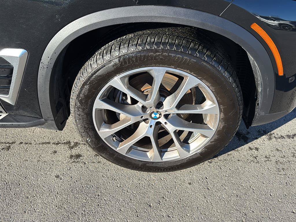 Used 2025 BMW X5 xDrive40i AWD/4WD image 12