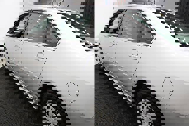 Used 2010 Chevrolet Impala LS image 7