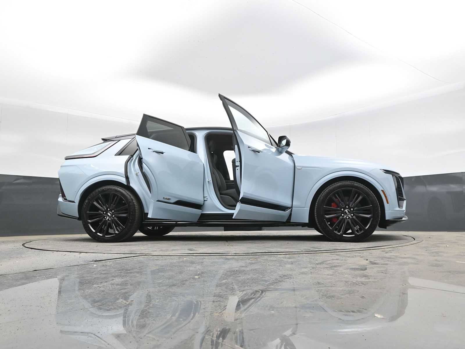 New 2026 Cadillac Lyriq V image 48