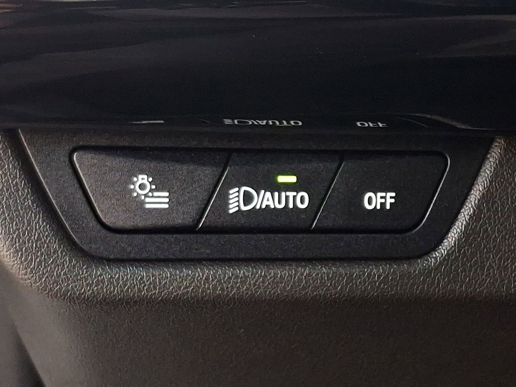 Used 2025 BMW X2 xDrive28i image 25