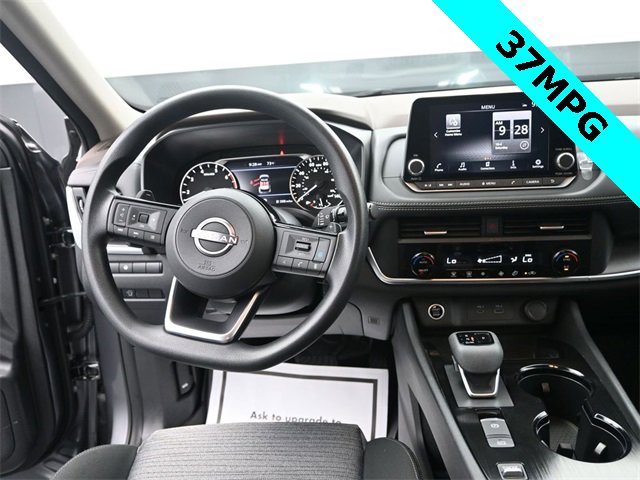 Used 2023 Nissan Rogue SV image 12