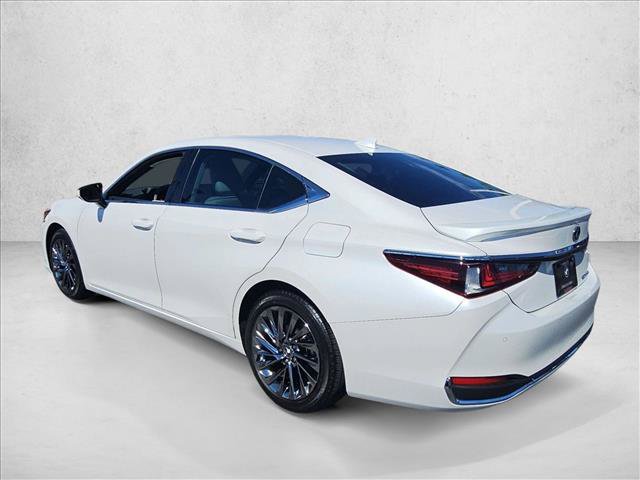 Used 2024 Lexus ES 300h w/ Luxury Package FWD image 8