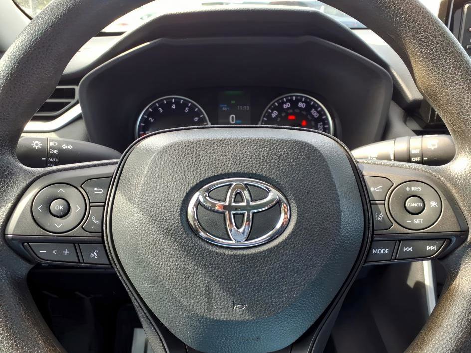 Certified 2022 Toyota RAV4 XLE w/ Convenience Package image 25