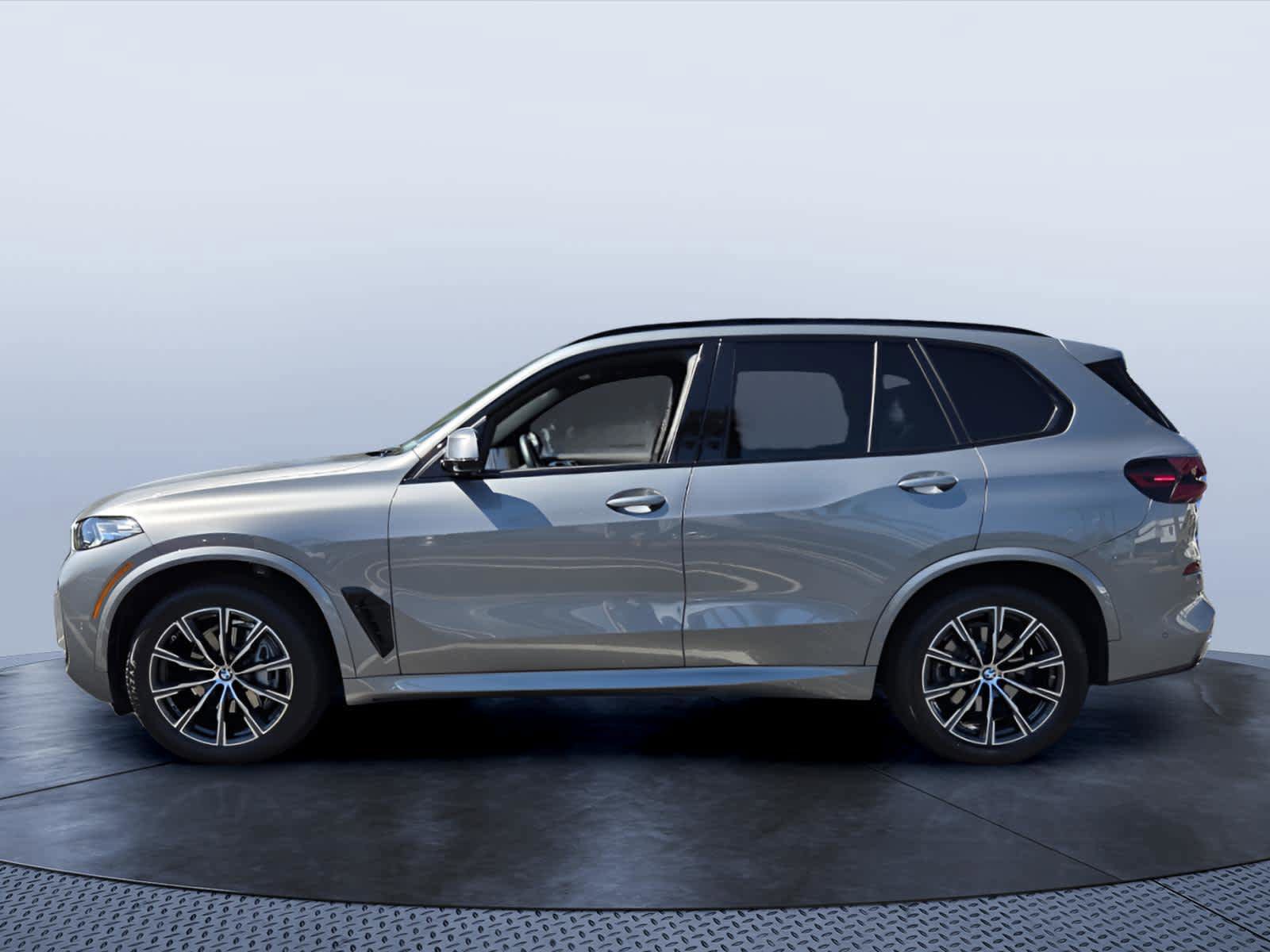 Certified 2025 BMW X5 xDrive40i AWD/4WD image 3
