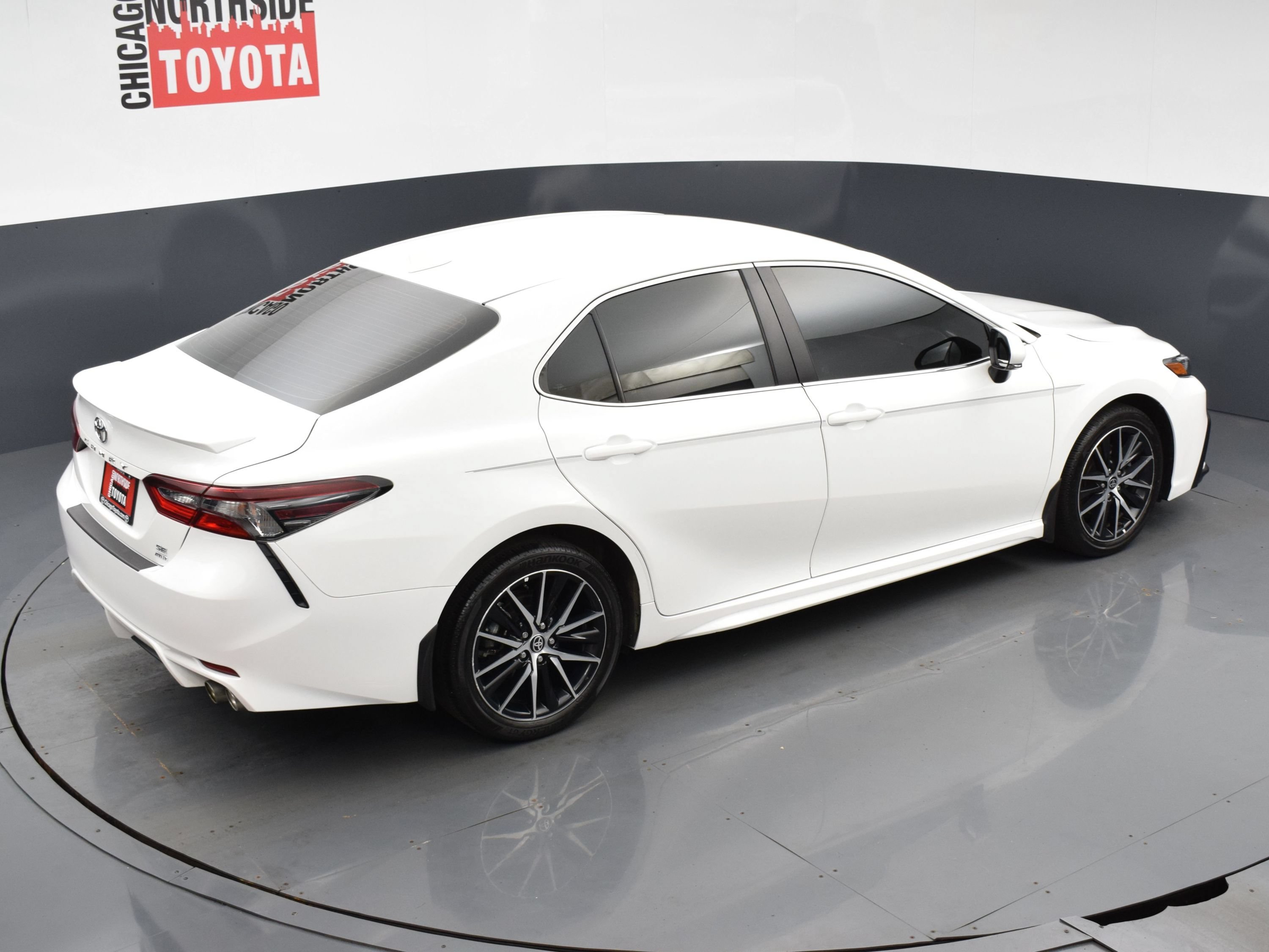 Used 2024 Toyota Camry SE w/ Cold Weather Package AWD/4WD image 21