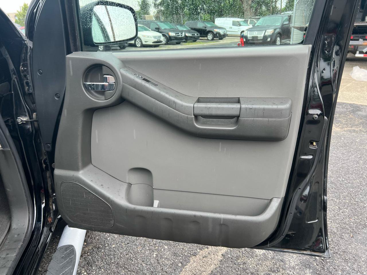 Used 2012 Nissan Xterra S AWD/4WD image 12