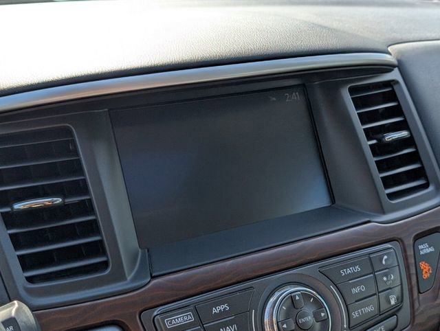 Used 2018 Nissan Pathfinder Platinum image 20