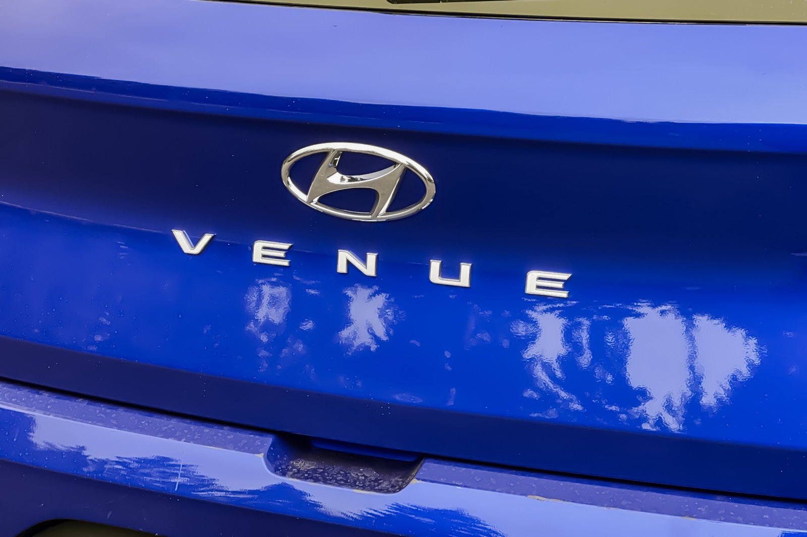 Certified 2025 Hyundai Venue SEL image 39