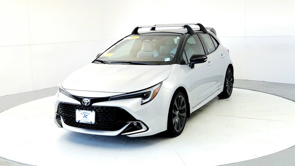 Used 2026 Toyota Corolla XSE FWD image 2