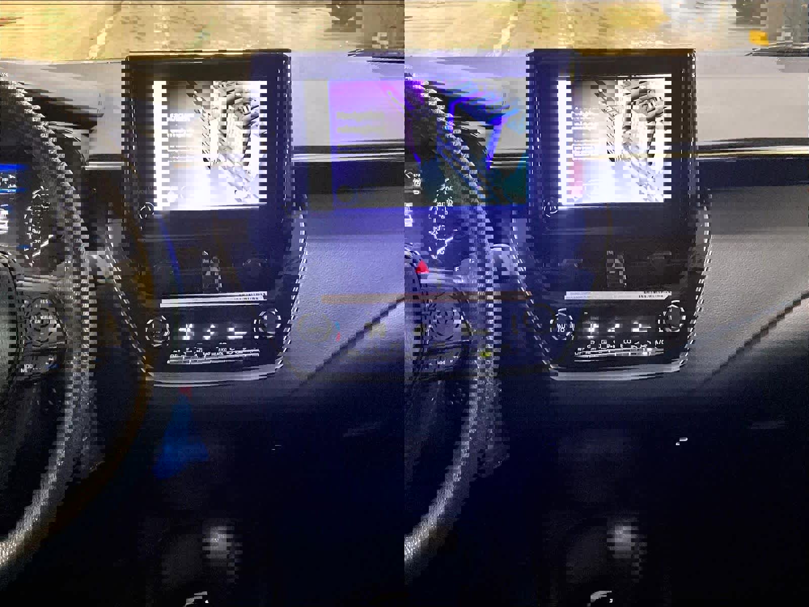 Used 2024 Toyota Corolla LE image 18