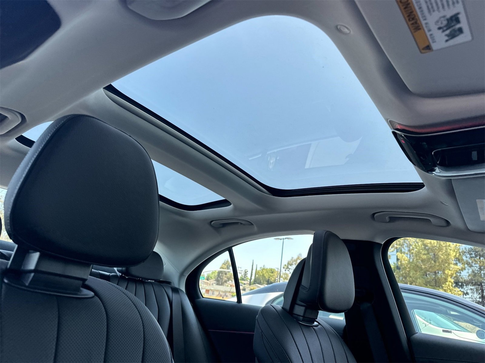 Used 2024 Mercedes-Benz E 350 4MATIC Sedan image 17