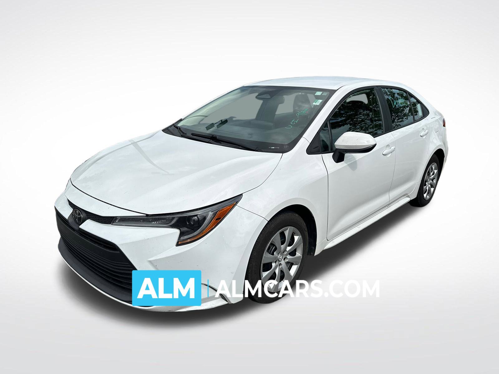 Used 2024 Toyota Corolla LE FWD image 1