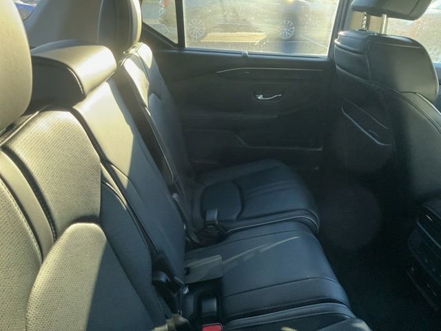 Used 2023 Honda Pilot Elite image 6
