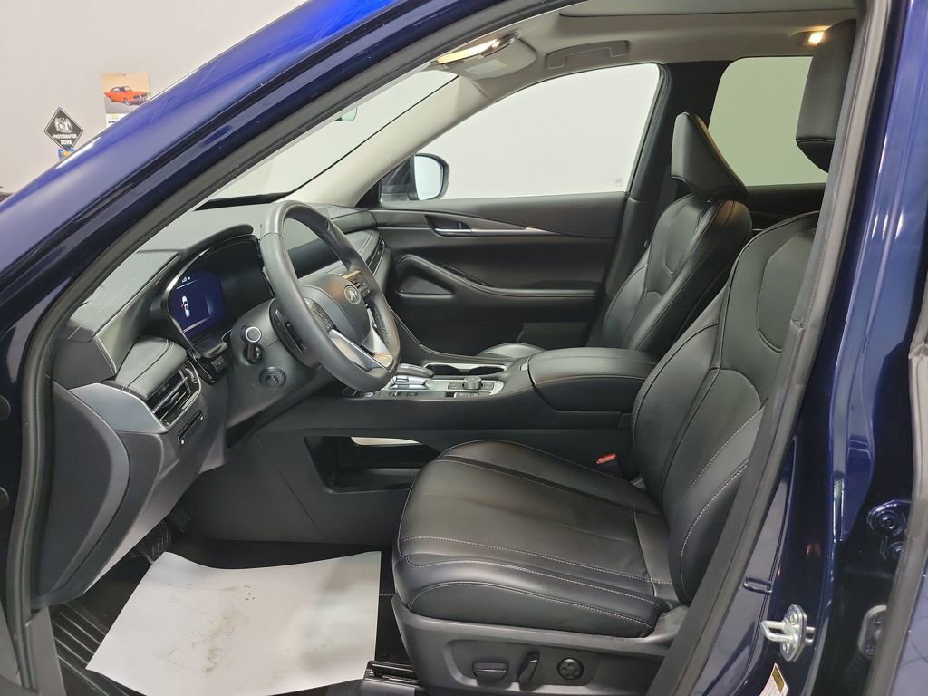 Used 2024 INFINITI QX60 Luxe image 2