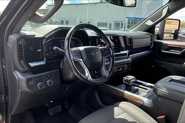 Used 2022 Chevrolet Silverado 1500 LT Trail Boss w/ Convenience Package II image 18
