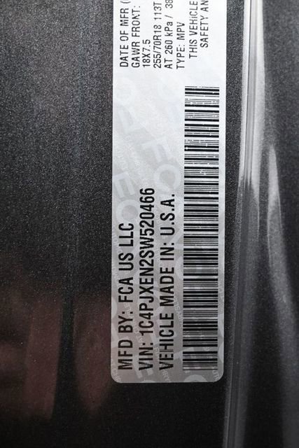 Used 2025 Jeep Wrangler Sahara image 27