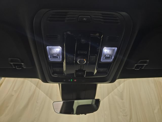 New 2026 GMC Yukon XL Denali w/ Denali Reserve Package AWD/4WD image 25