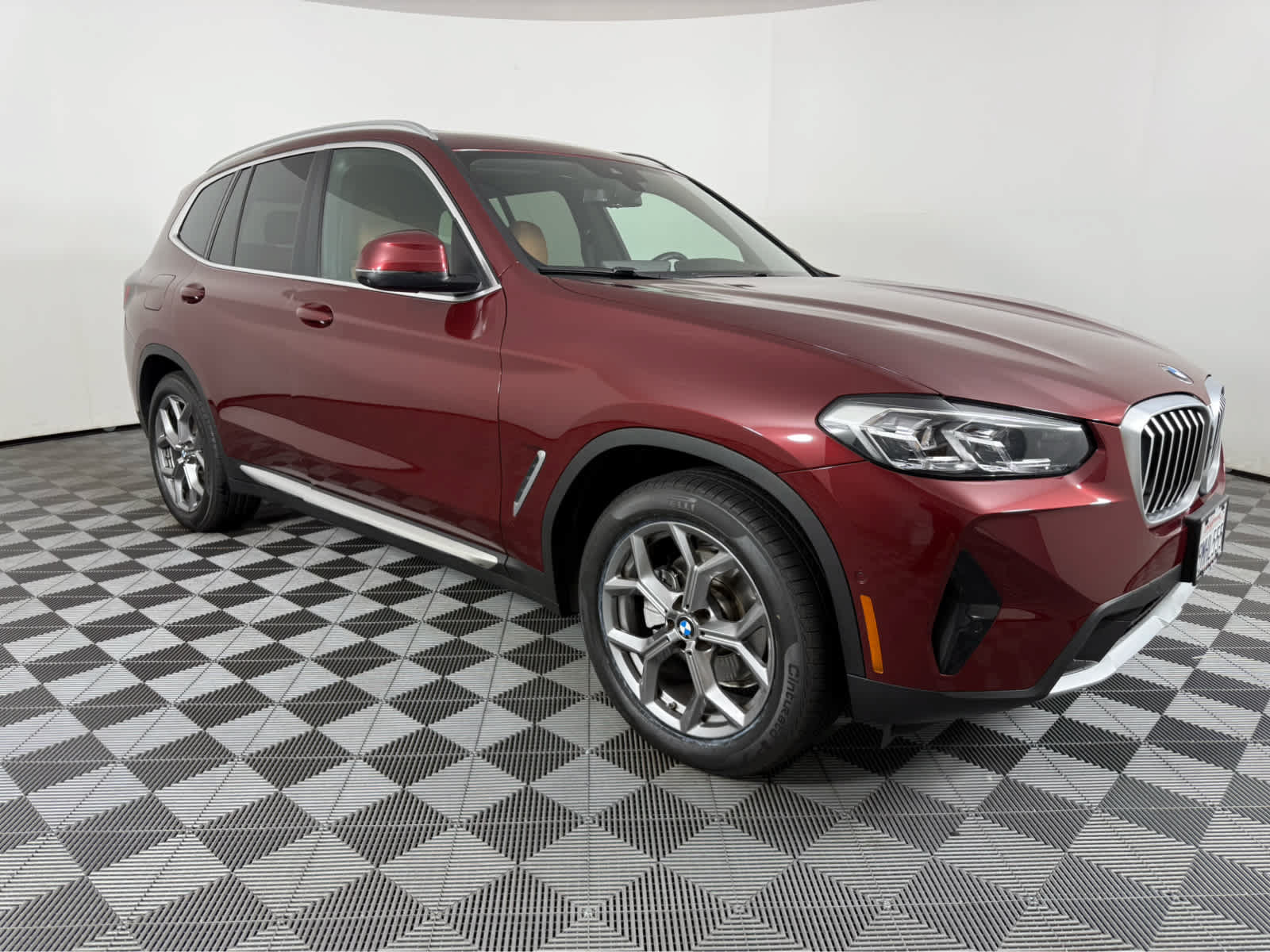 Used 2024 BMW X3 xDrive30i AWD/4WD image 1