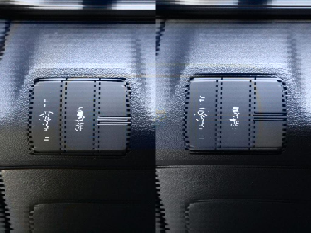 New 2026 Hyundai Elantra Sport image 32