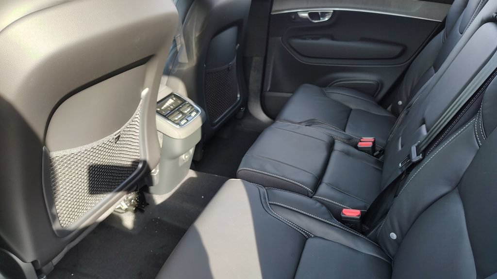 New 2026 Volvo XC90 B6 Ultra w/ Protection Package AWD/4WD image 30