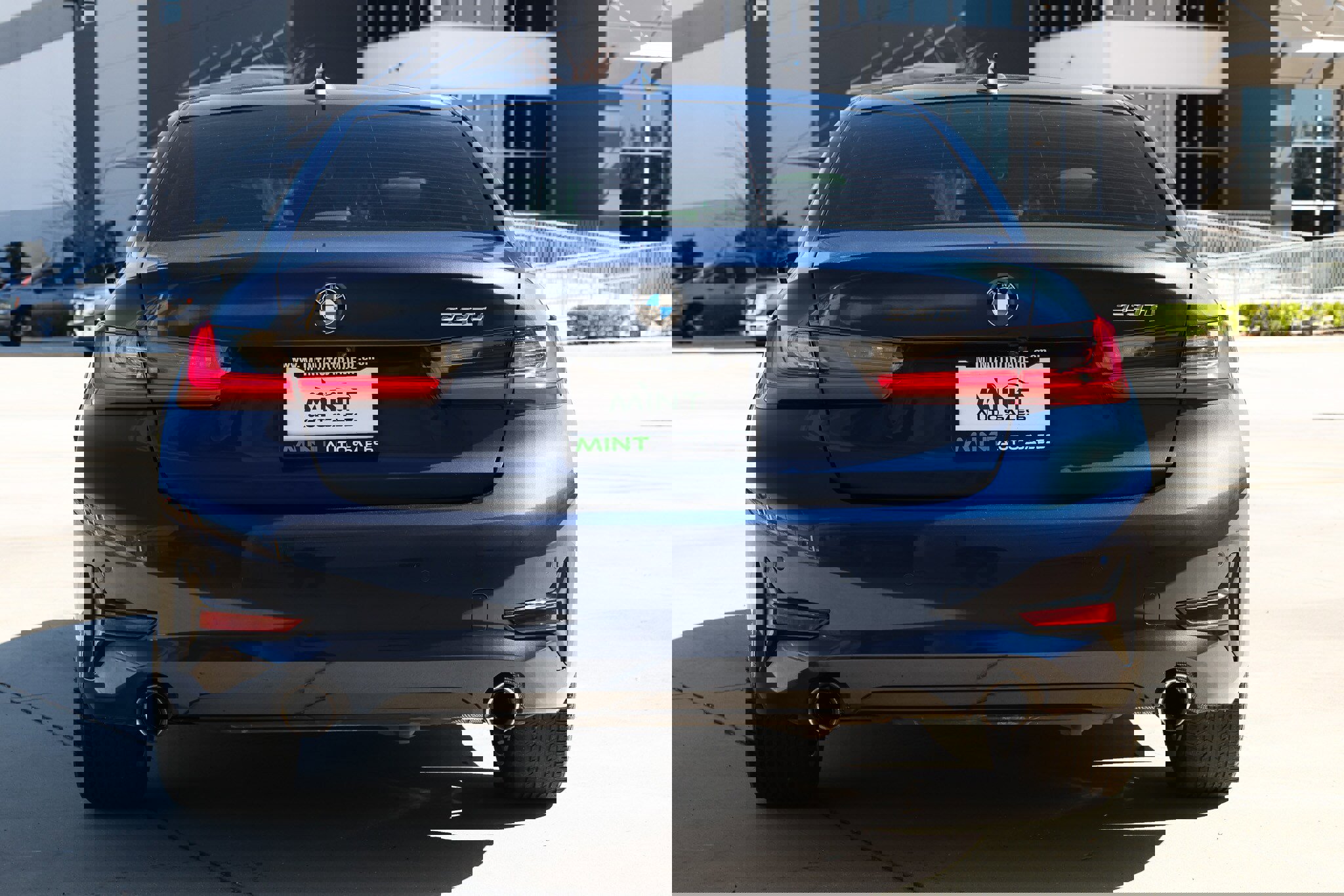 Used 2021 BMW 330i w/ Convenience Package image 12