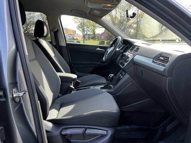 Used 2020 Volkswagen Tiguan S FWD image 22