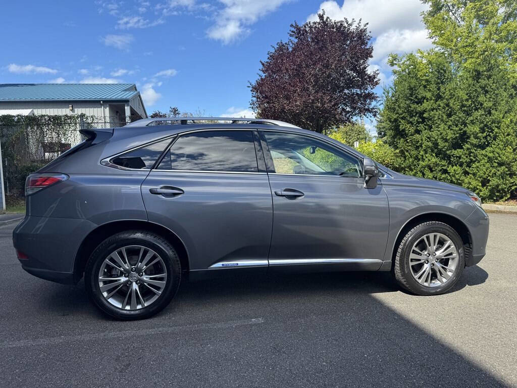 Used 2013 Lexus RX 450h AWD w/ Navigation Pkg image 3