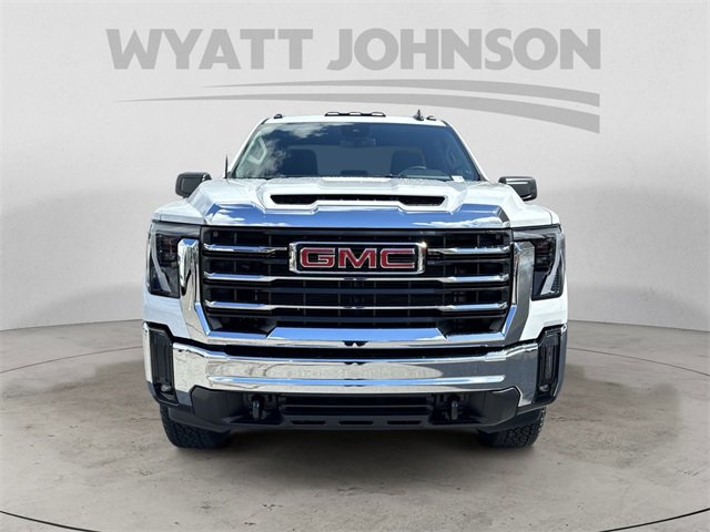 Used 2024 GMC Sierra 2500 SLE w/ SLE Value Package; image 8