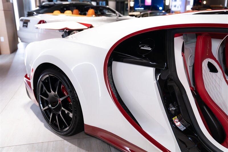 Used 2024 Bugatti Chiron Super Sport AWD/4WD image 53