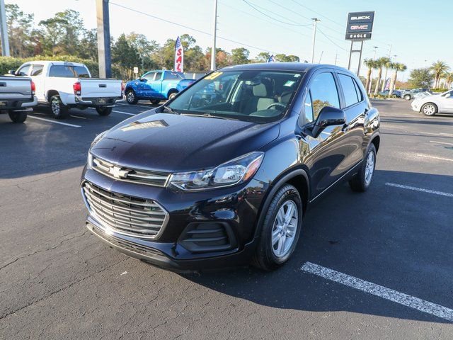 Used 2021 Chevrolet Trax LS w/ Tint and Cruise Package image 3