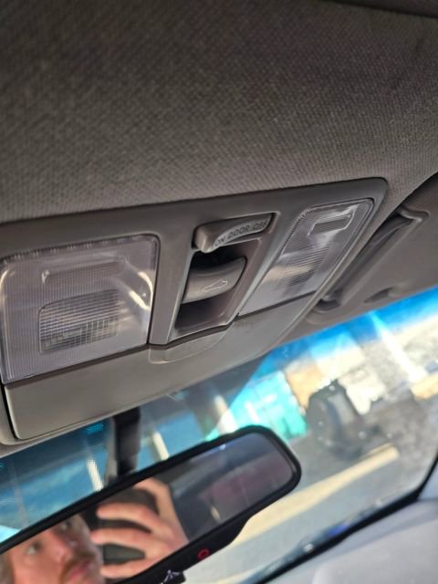 Used 2013 Hyundai Veloster w/ Style Pkg image 14