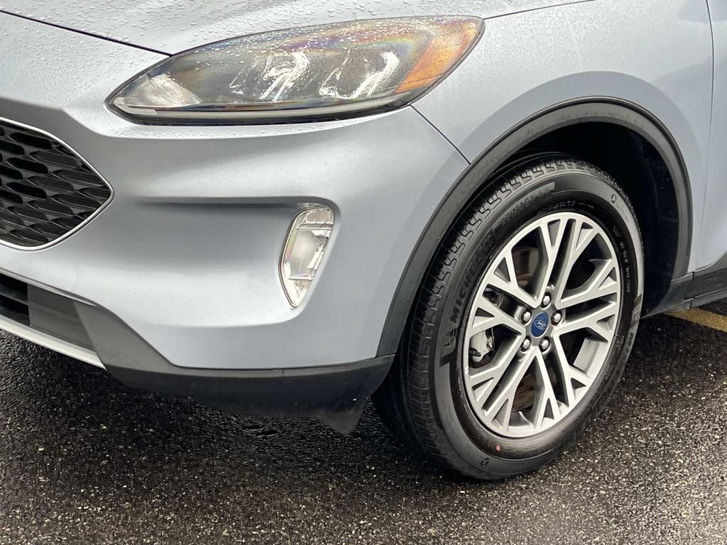Used 2022 Ford Escape SEL w/ Class II Trailer Tow Package AWD/4WD image 8