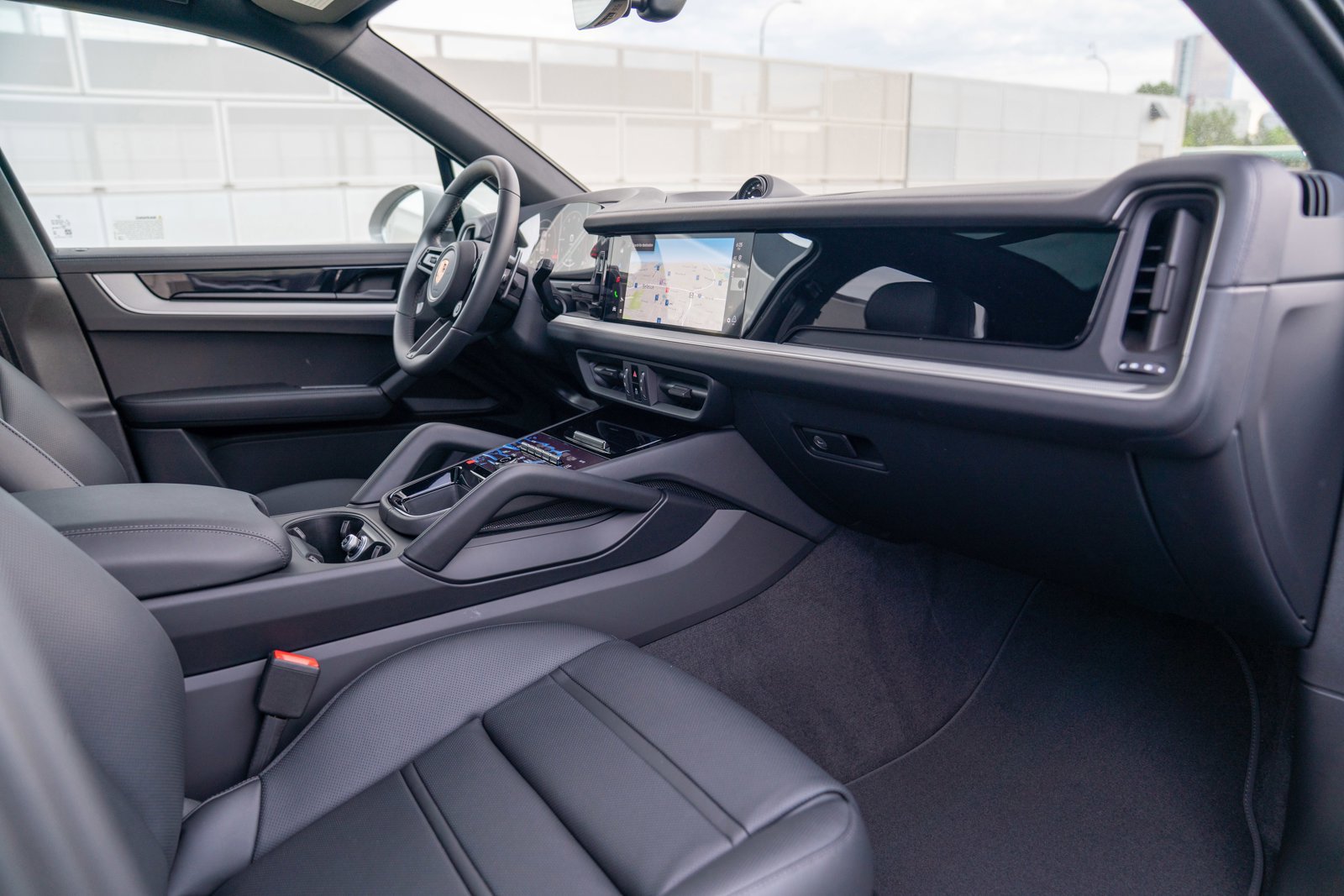 New 2026 Porsche Cayenne E-Hybrid AWD/4WD image 25