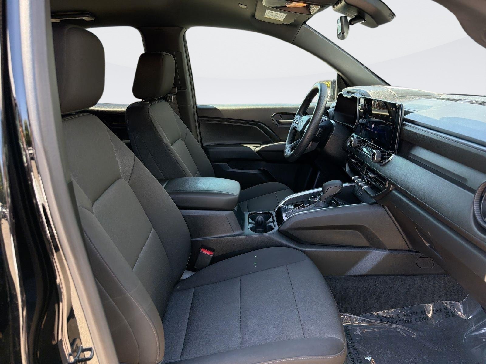 Used 2024 Chevrolet Colorado Trail Boss AWD/4WD image 28