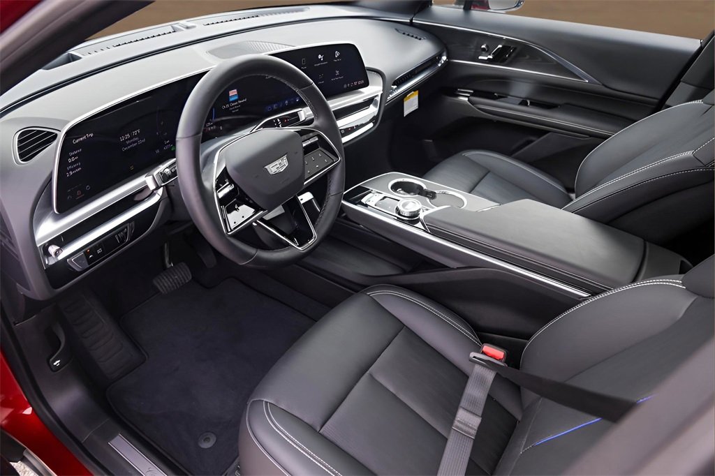 Certified 2024 Cadillac Lyriq Sport image 9