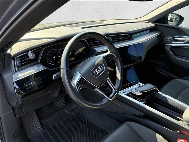 Used 2024 Audi Q8 e-tron Premium Plus w/ Premium Plus Package AWD/4WD image 10