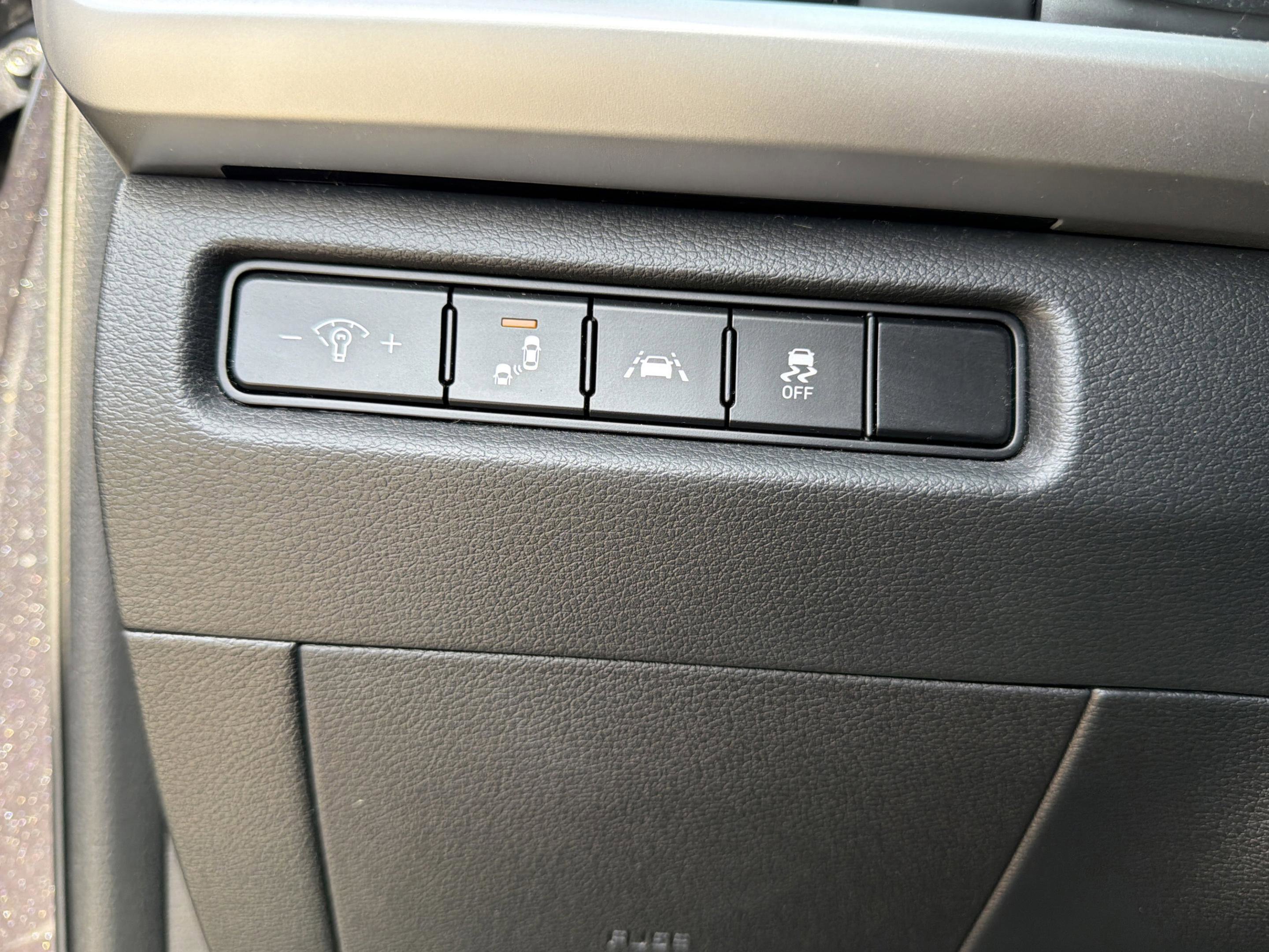Used 2021 Kia Telluride LX FWD image 13