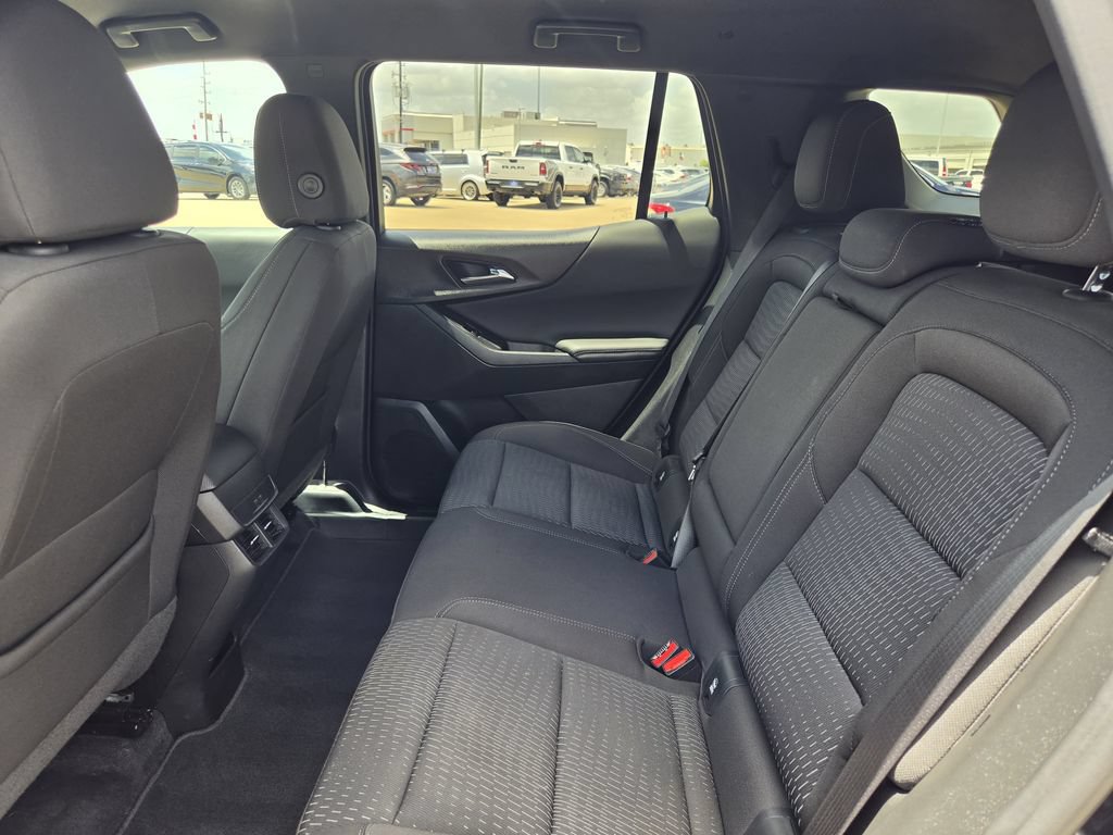 Used 2025 Chevrolet Equinox LT FWD image 27