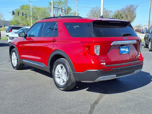 Certified 2024 Ford Explorer XLT w/ Equipment Group 202A image 3