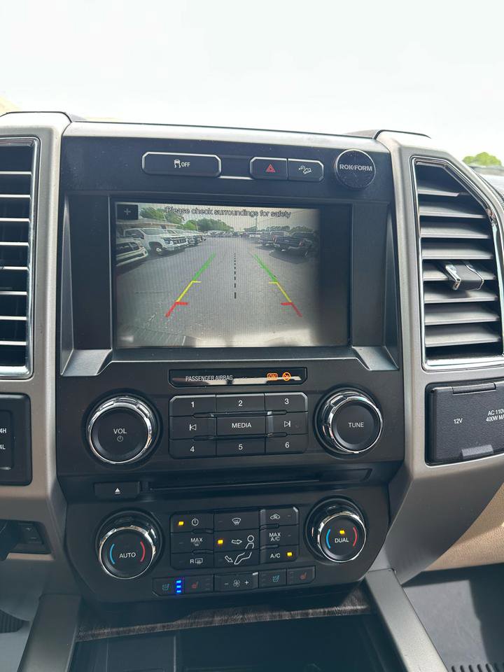 Used 2017 Ford F250 Lariat w/ Chrome Package AWD/4WD image 18